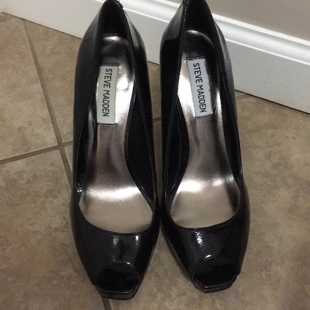Steve Madden black stilettos